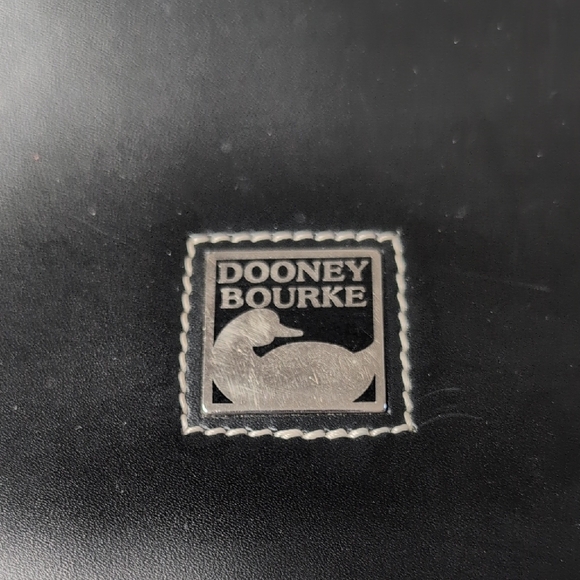 Dooney & Bourke Black Leather Shoulder Bag - Picture 2 of 11